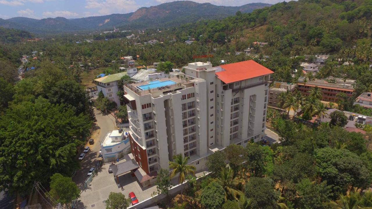 Sterling Thekkady Hotell Exteriör bild