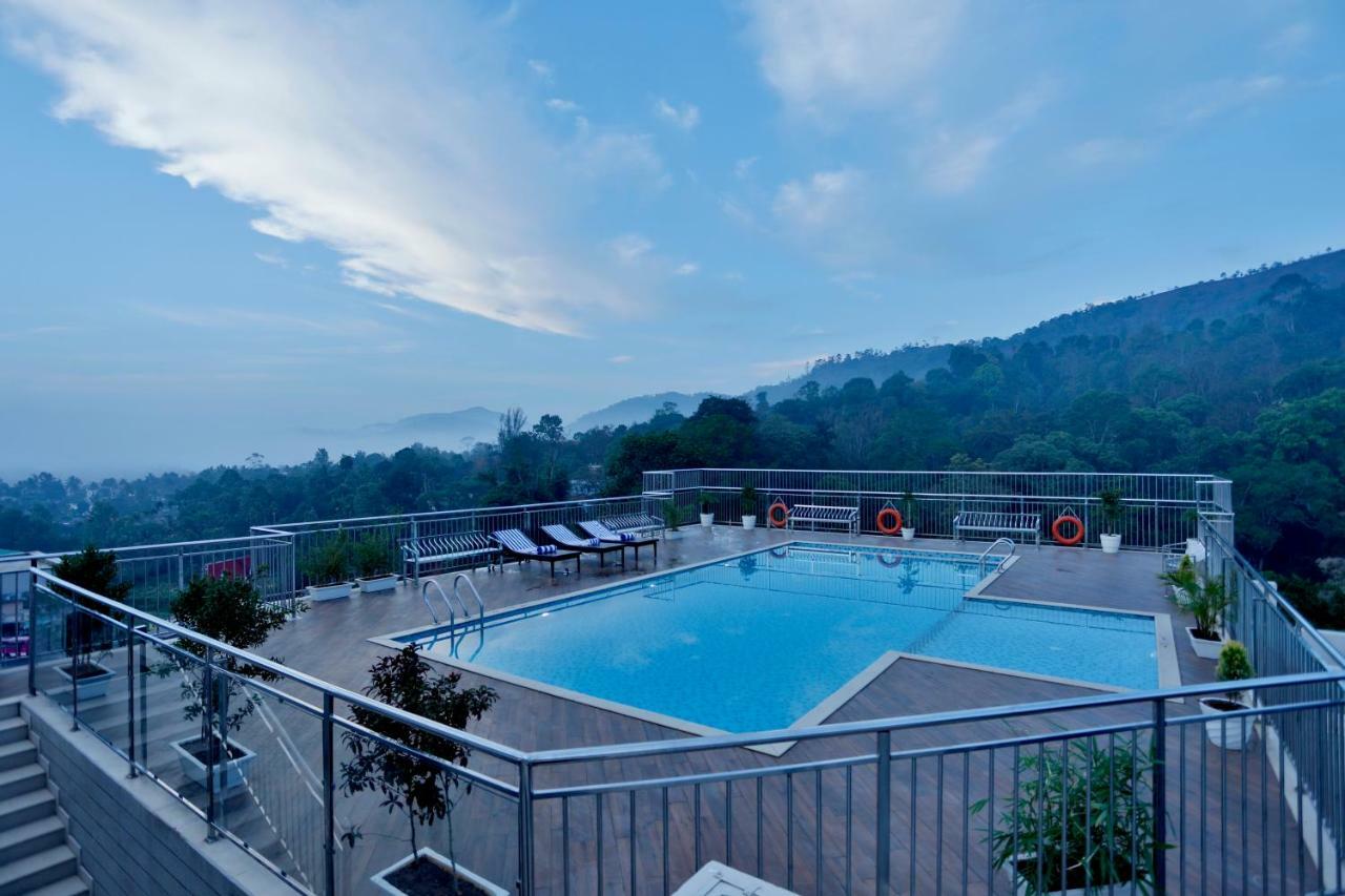 Sterling Thekkady Hotell Exteriör bild