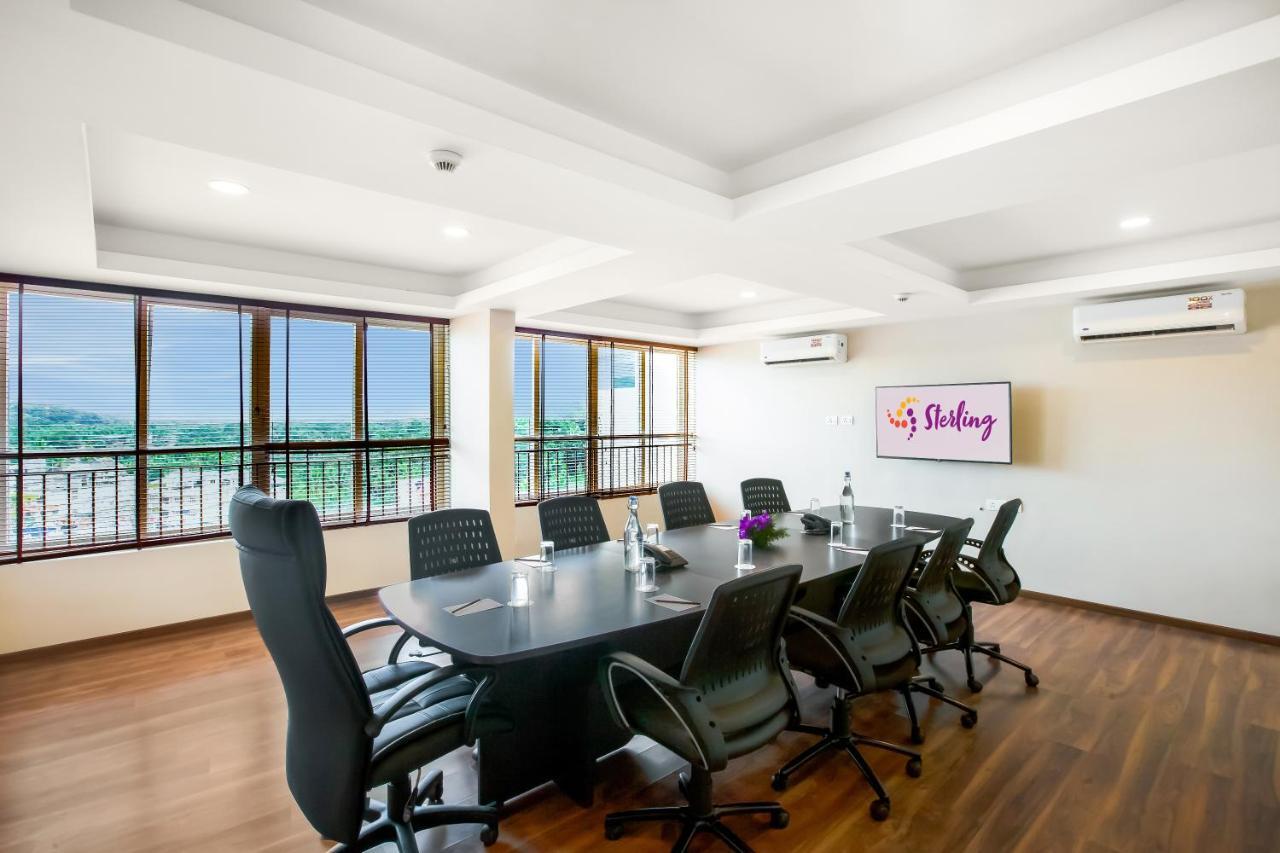 Sterling Thekkady Hotell Exteriör bild