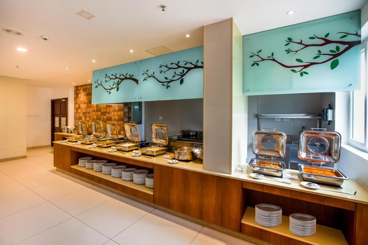 Sterling Thekkady Hotell Exteriör bild