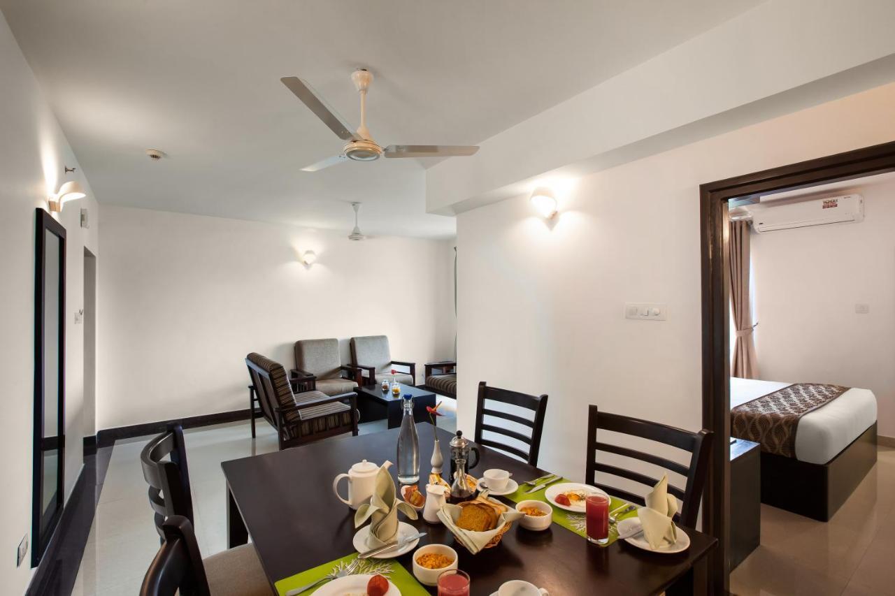 Sterling Thekkady Hotell Exteriör bild